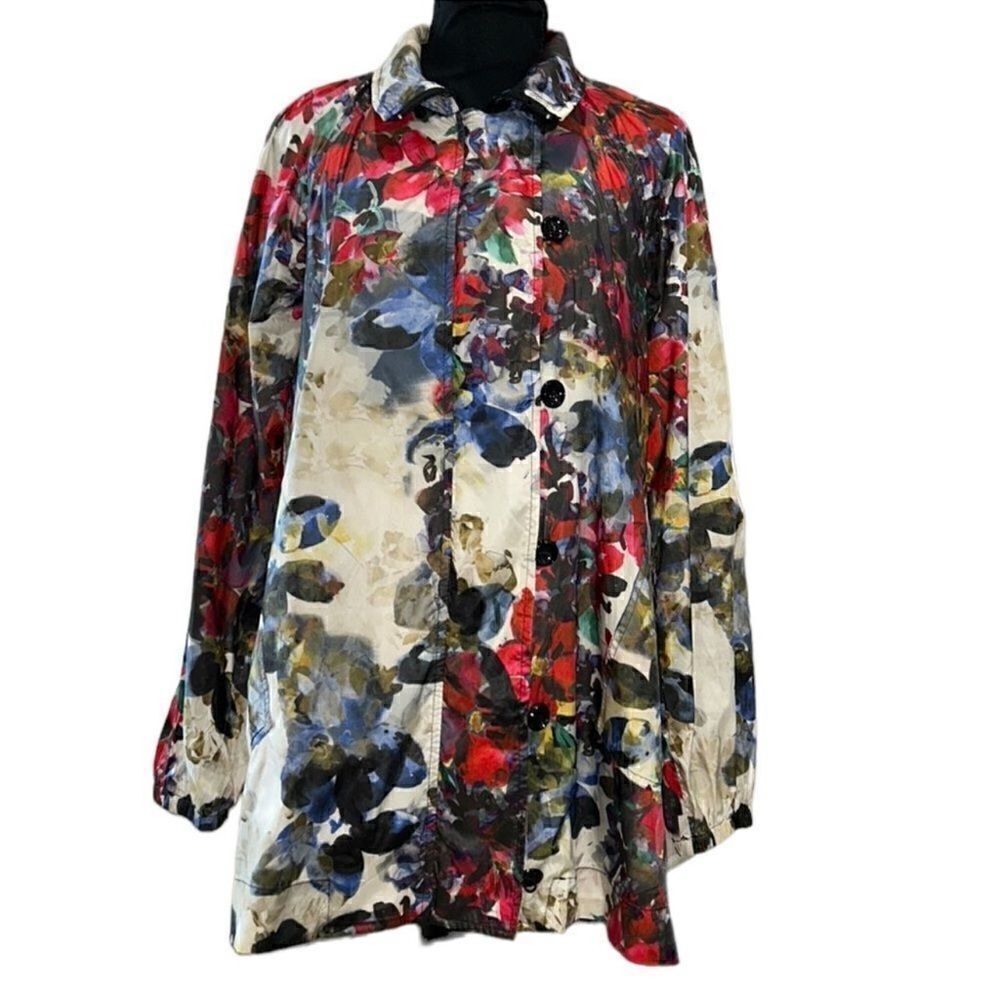 Karen Kane Floral Print Windbreaker lightweight 
Jacket(Size Medium)